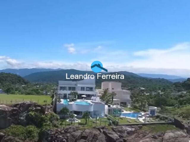 Mansão para Venda em Guarujá - 3