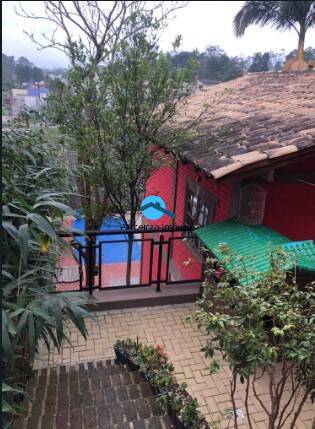 Casa de Condomínio à venda com 3 quartos, 250m² - Foto 4