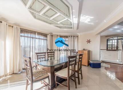 Casa de Condomínio à venda com 4 quartos, 550m² - Foto 5