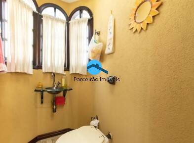 Casa de Condomínio à venda com 4 quartos, 550m² - Foto 35