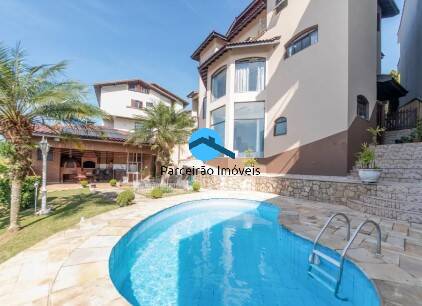 Casa de Condomínio à venda com 4 quartos, 550m² - Foto 1