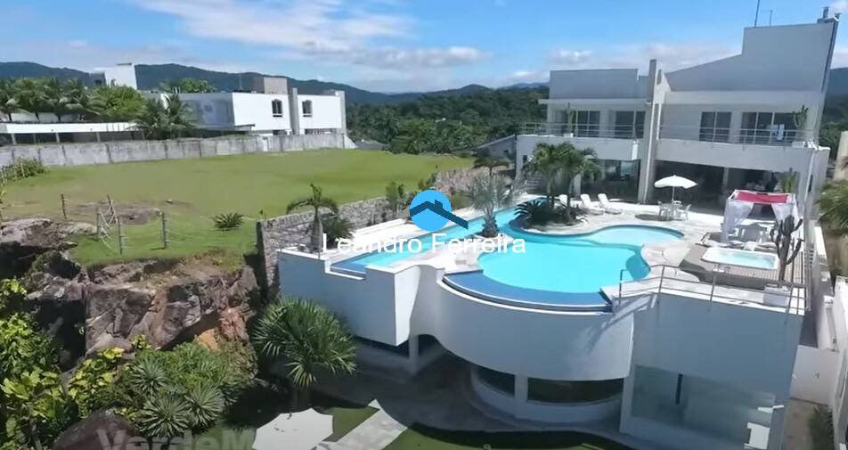 Casa, 10 quartos, 1411 m² - Foto 11