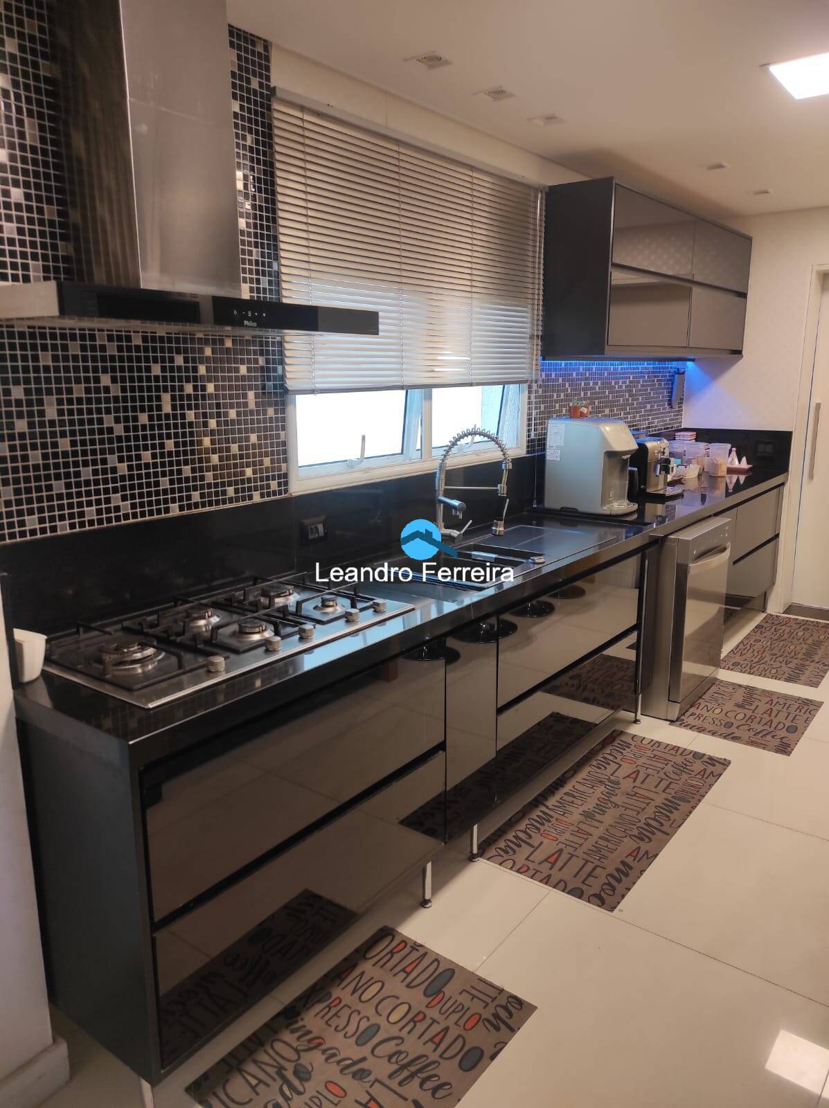 Apartamento, 3 quartos, 180 m² - Foto 1