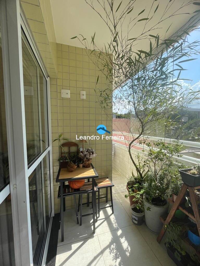 Apartamento à venda com 3 quartos, 84m² - Foto 2