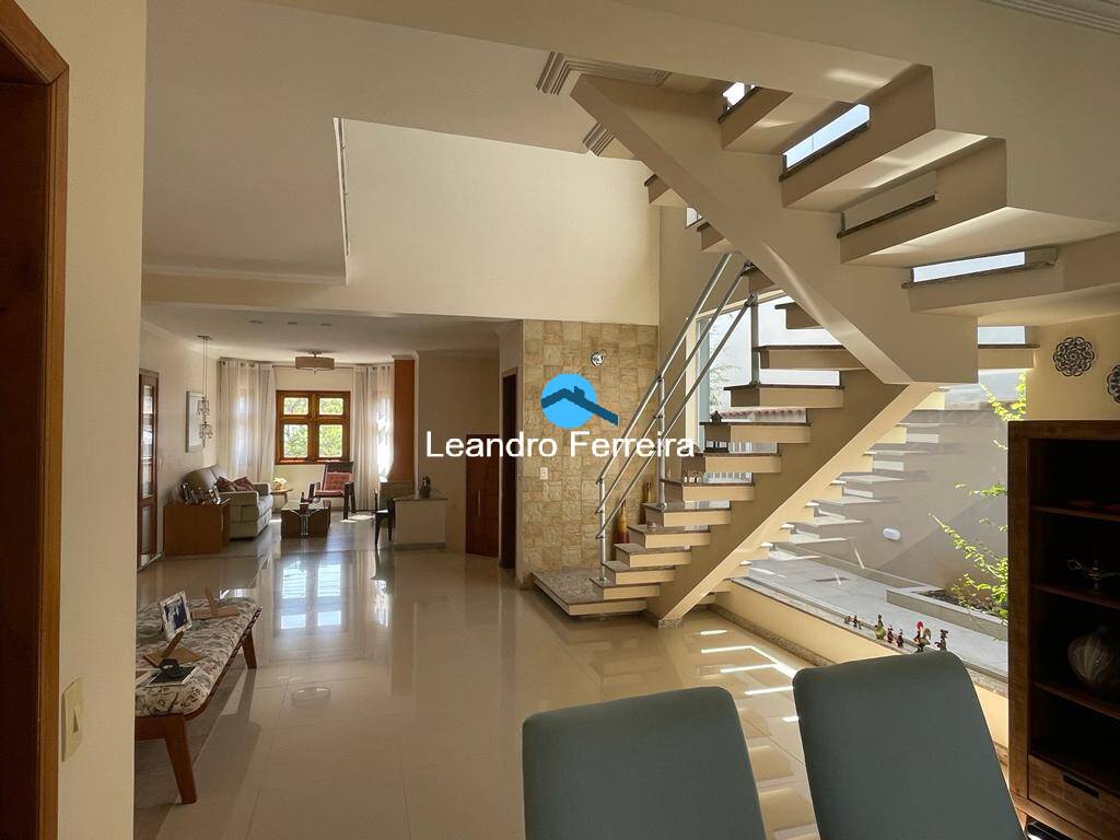 Casa à venda com 3 quartos, 439m² - Foto 8