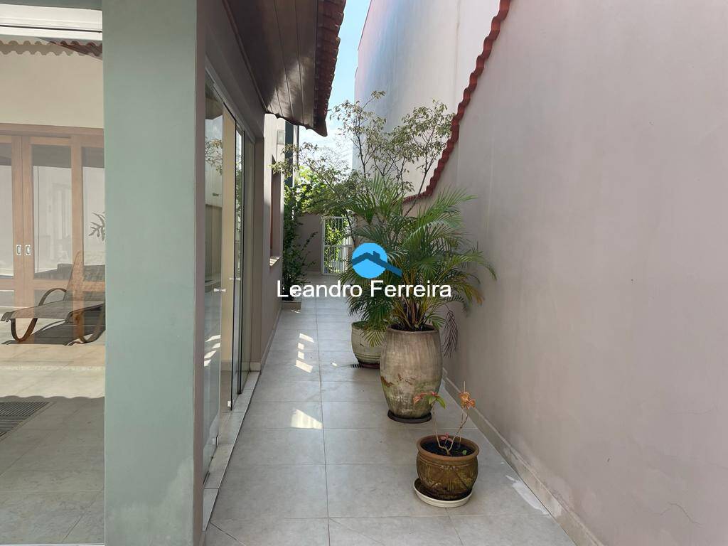 Casa à venda com 3 quartos, 439m² - Foto 15