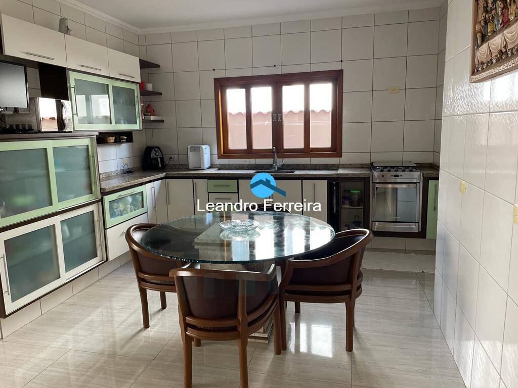 Casa à venda com 3 quartos, 439m² - Foto 18