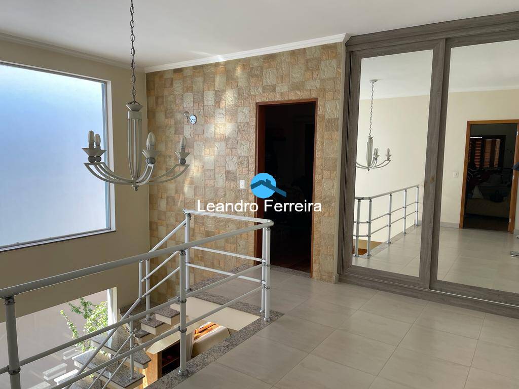 Casa à venda com 3 quartos, 439m² - Foto 26