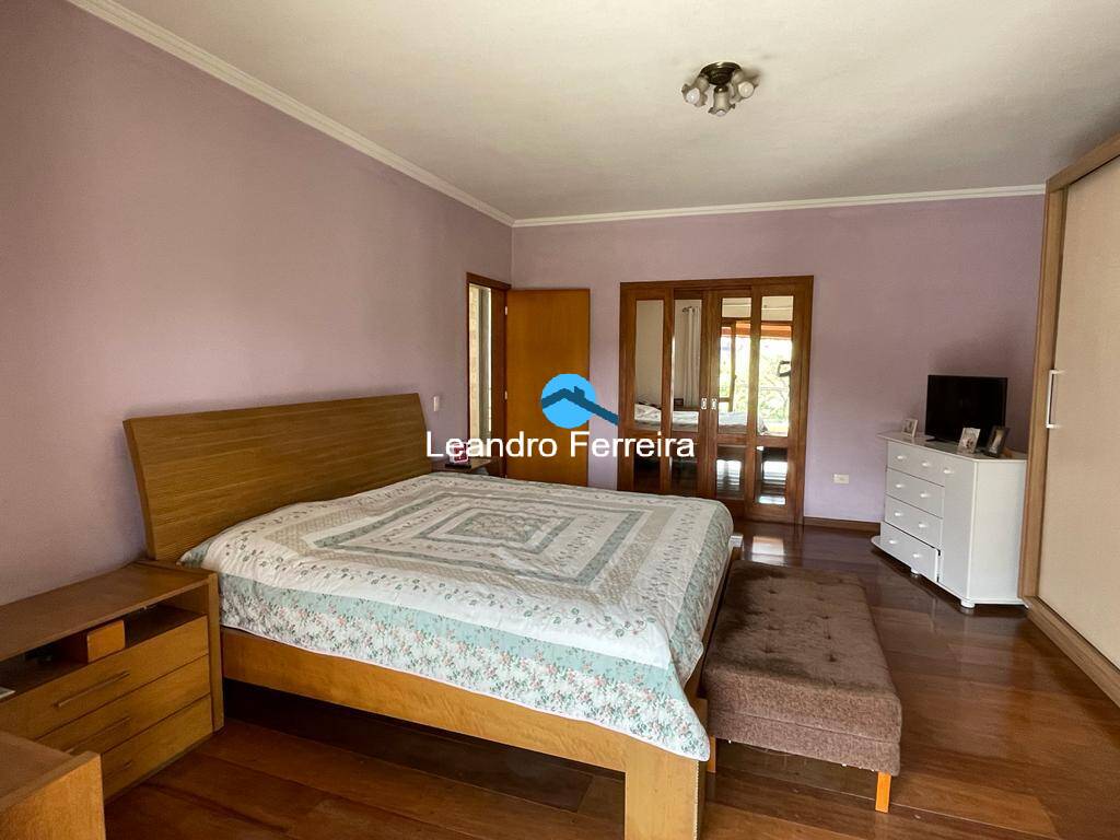 Casa à venda com 3 quartos, 439m² - Foto 35