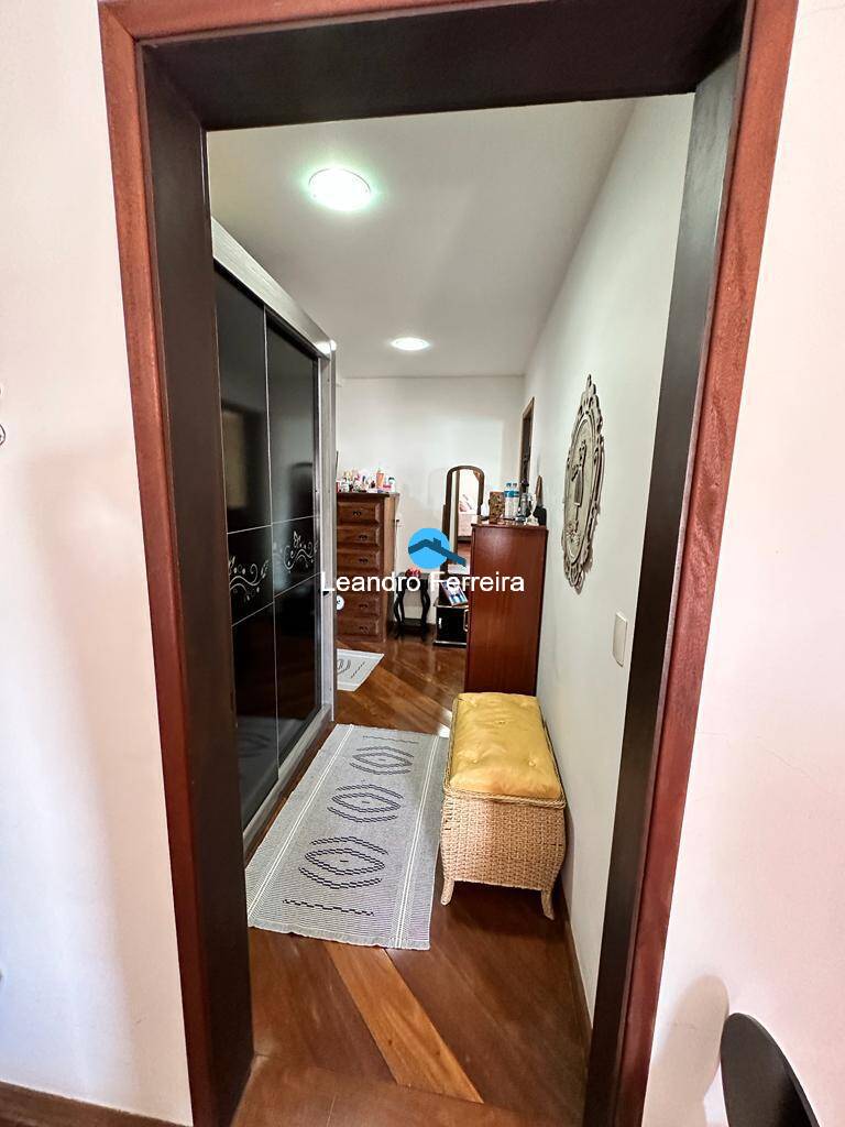 Casa de Condomínio à venda com 5 quartos, 501m² - Foto 9