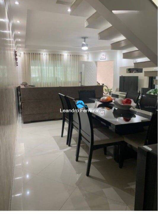 Casa à venda com 3 quartos, 248m² - Foto 3