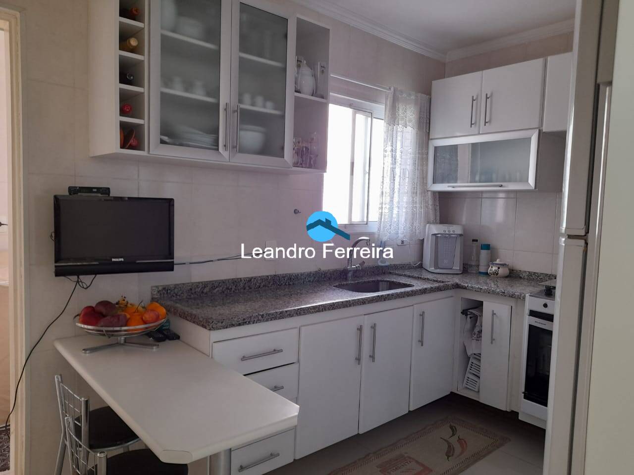 Apartamento à venda com 3 quartos, 174m² - Foto 4