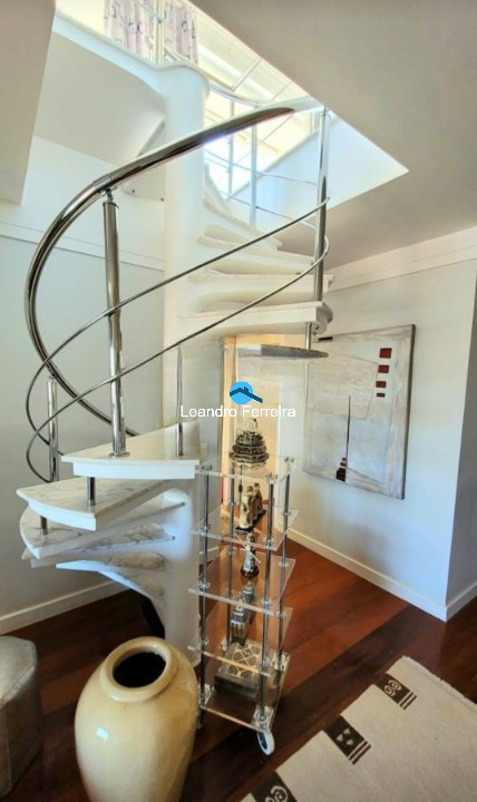 Cobertura, 3 quartos, 220 m² - Foto 3