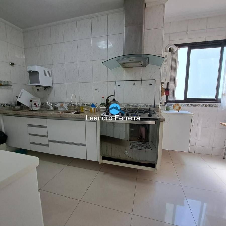 Cobertura, 3 quartos, 202 m² - Foto 8