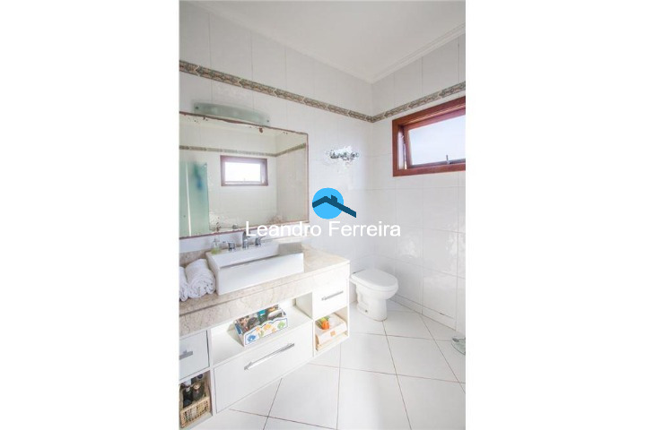 Casa de Condomínio à venda com 4 quartos, 420m² - Foto 28