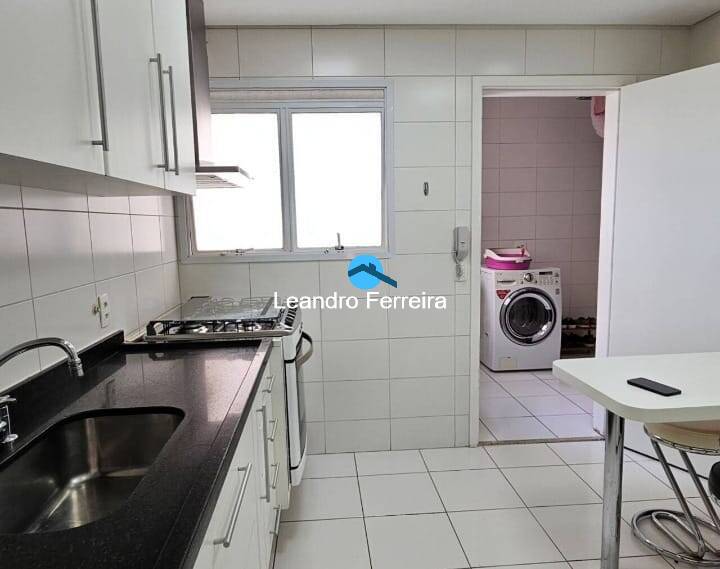 Apartamento à venda com 3 quartos, 128m² - Foto 7